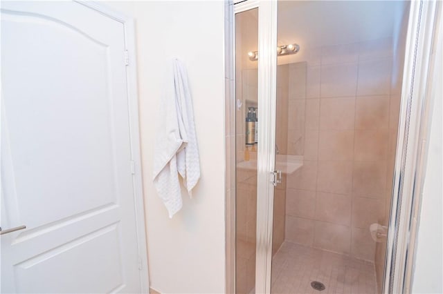 bathroom featuring walk in shower