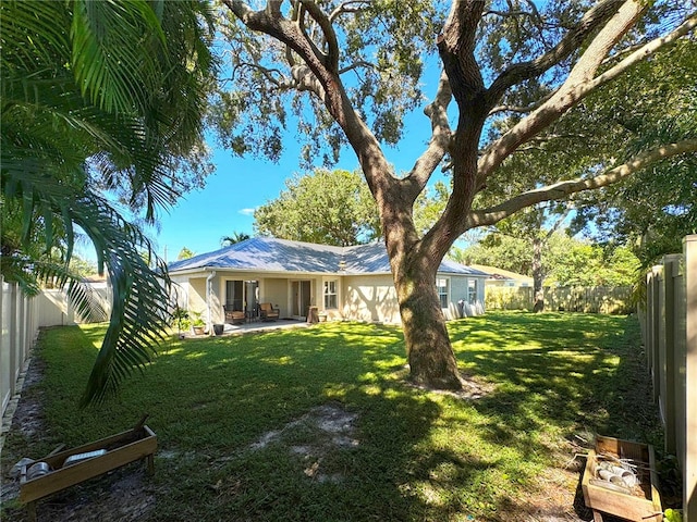 view of yard with a patio