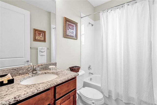 777 Fortunella Cir SW, Vero Beach, FL 32968 - bathroom with vanity, toilet, and shower / tub combo