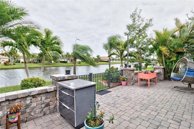 777 Fortunella Cir SW, Vero Beach, FL 32968 - view of patio featuring a water view