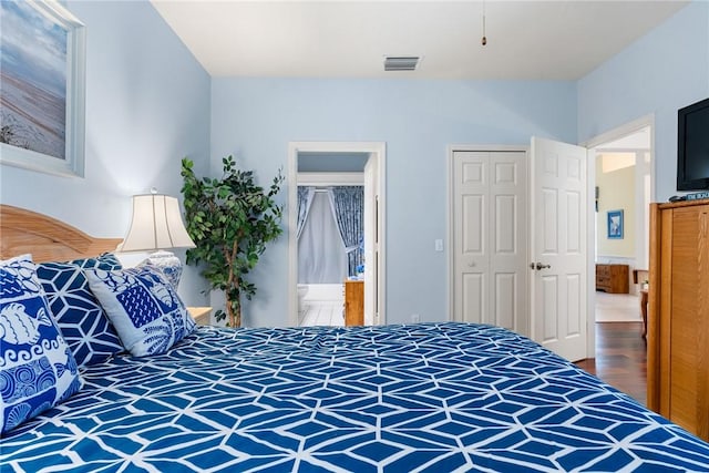 bedroom featuring a closet