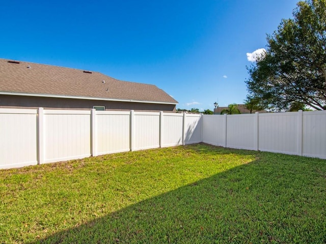 5985 Ridge Lake Cir, Vero Beach, FL 32967 - view of fenced backyard