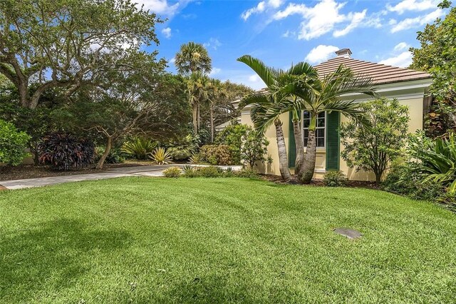 201 Sundial Ct, Vero Beach, FL 32963 - view of grassy yard