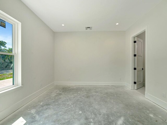 985 Clipper Rd, Vero Beach, FL 32963 - unfurnished room featuring unfinished concrete floors and recessed lighting