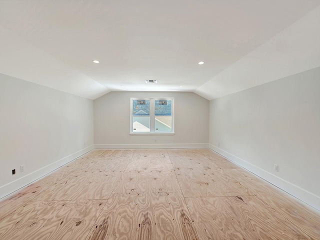 985 Clipper Rd, Vero Beach, FL 32963 - bonus room with vaulted ceiling