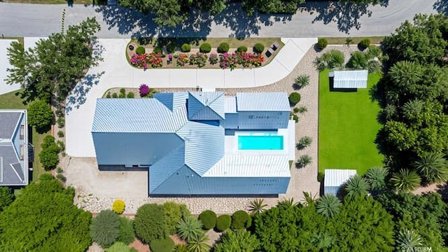 985 Clipper Rd, Vero Beach, FL 32963 - bird's eye view of a pool