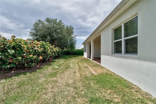 2545 Saint Lucia Cir, Vero Beach, FL 32967 - view of green lawn