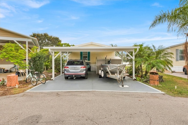 view of front facade featuring a carport