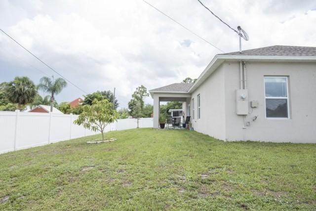 8286 96th Ct, Vero Beach, FL 32967 - view of yard