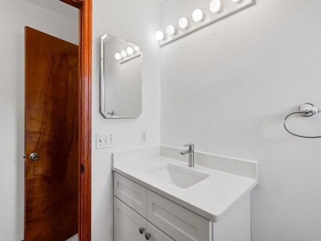 1626 4th Ct, Vero Beach, FL 32960 - bathroom with vanity
