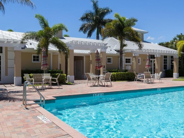 1915 Bridgepointe Cir Unit 41, Vero Beach, FL 32967 - photo 1