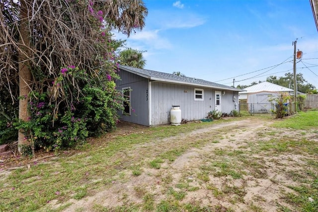233 13th St SW, Vero Beach, FL 32962 - view of back of house
