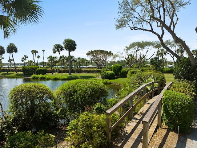 view of property's community featuring a water view