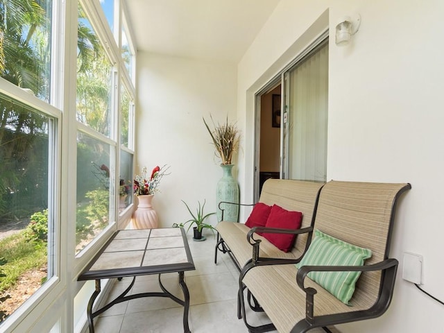 2800 Indian River Blvd Unit 2S, Vero Beach, FL 32960 - sunroom featuring healthy amount of natural light