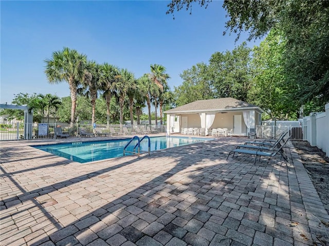 2284 Timberlake Cir, Vero Beach, FL 32966 - community pool featuring a patio