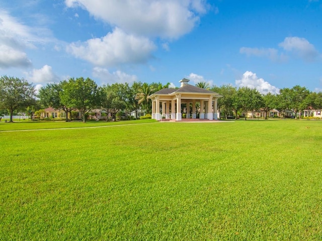 7639 15th Ln, Vero Beach, FL 32966 - view of green lawn