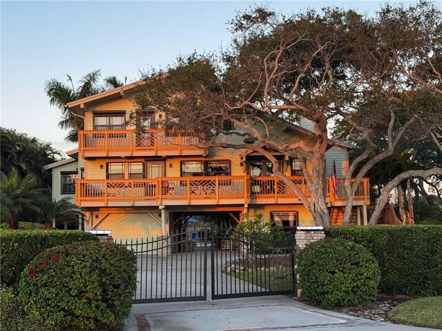 view of front of house with a garage