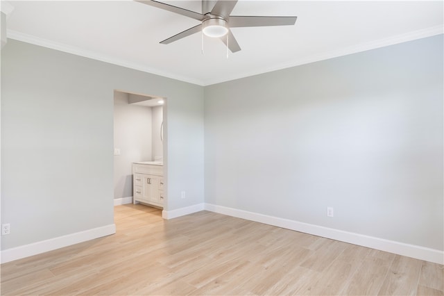 unfurnished room with crown molding, light hardwood / wood-style flooring, and ceiling fan