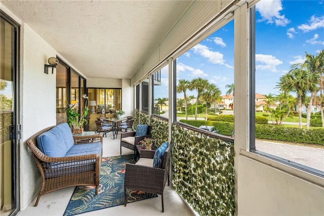 view of sunroom / solarium