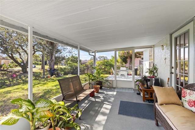 sunroom / solarium with a healthy amount of sunlight