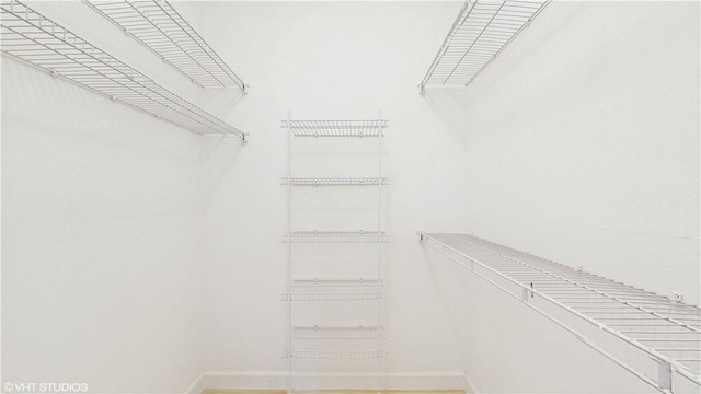 652 Hatteras Ct SW, Vero Beach, FL 32968 - view of spacious closet