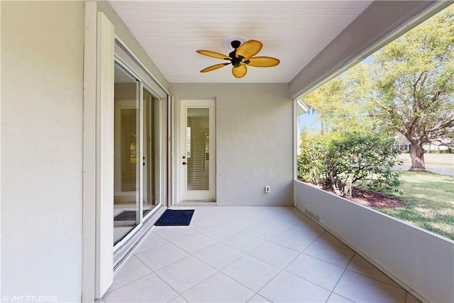652 Hatteras Ct SW, Vero Beach, FL 32968 - balcony featuring ceiling fan