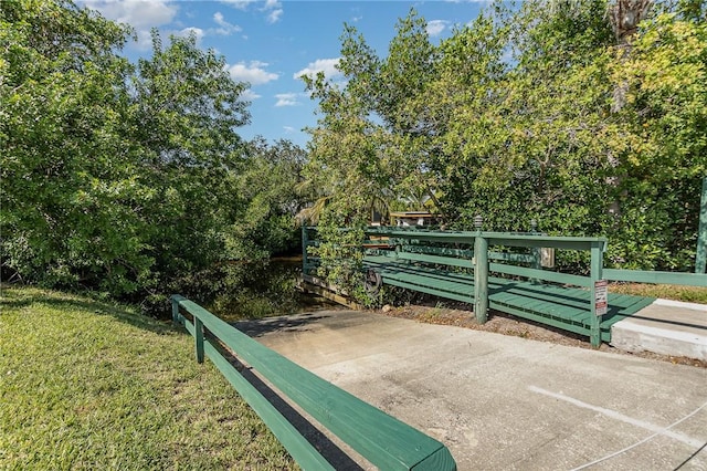 720 Lake Orchid Cir Unit 202, Vero Beach, FL 32962 - view of community with a yard