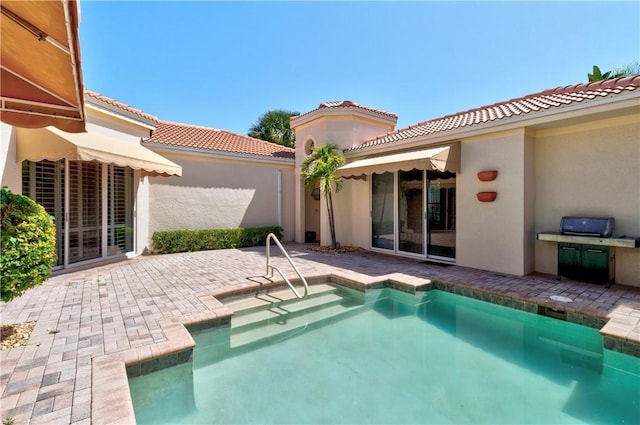 9515 E Maiden Ct, Vero Beach, FL 32963 - pool with a patio