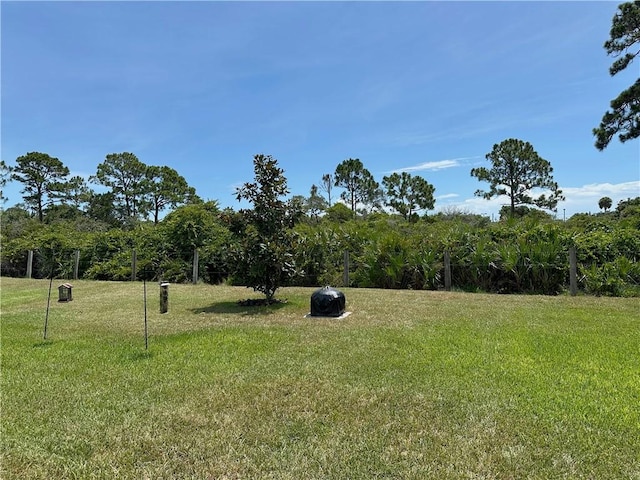 4173 Keeson Cir, Vero Beach, FL 32967 - view of grassy yard
