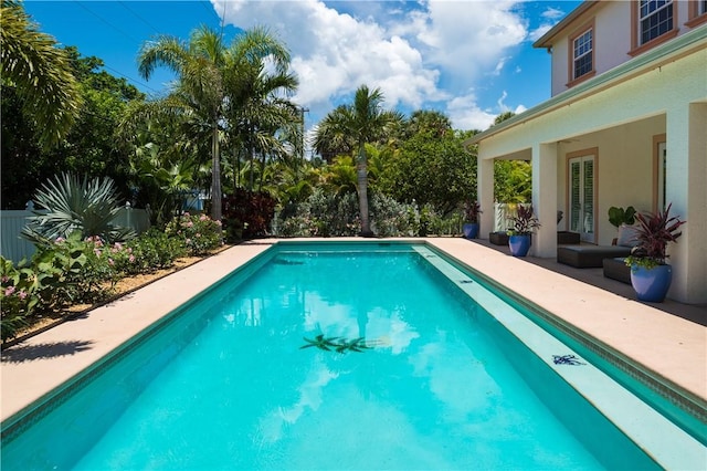 view of swimming pool