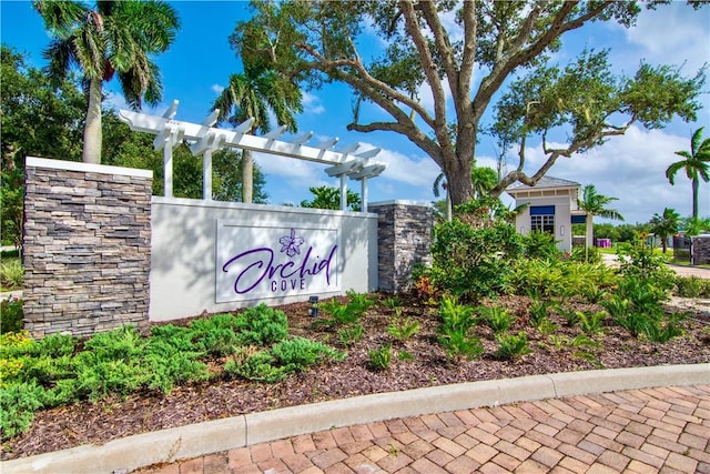9215 Orchid Cove Cir, Vero Beach, FL 32963 - view of community sign