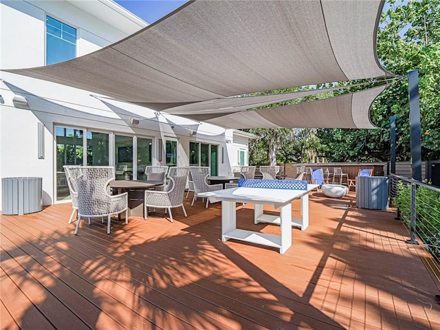 9139 Seaglass Ct, Vero Beach, FL 32963 - deck with outdoor dining area