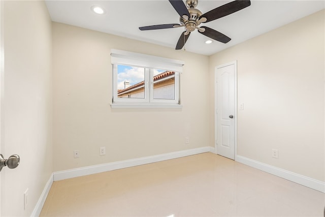 empty room featuring ceiling fan