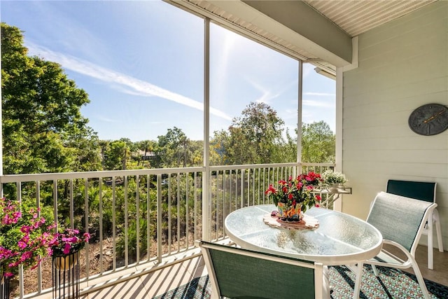 view of sunroom / solarium