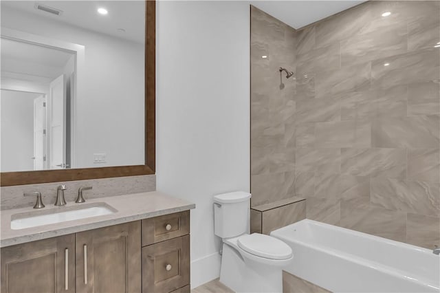 950 Surfsedge Way Unit 205, Vero Beach, FL 32963 - full bath featuring toilet, vanity, and shower / bathtub combination