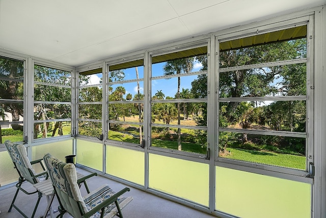 unfurnished sunroom with a healthy amount of sunlight