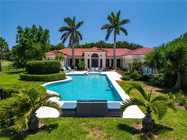 280 Seabreeze Ct, Vero Beach, FL 32963 - pool featuring a patio