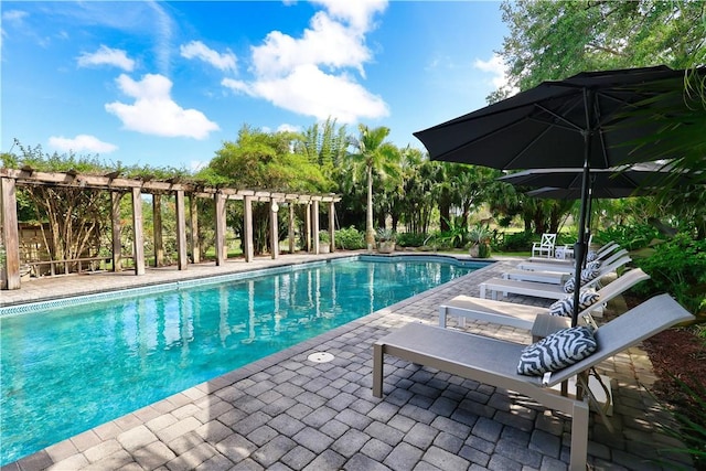 315 62nd Ct SW, Vero Beach, FL 32968 - community pool featuring a patio