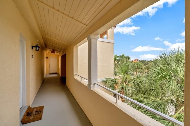 5060 Harmony Cir Unit 307, Vero Beach, FL 32967 - view of corridor