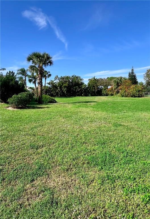 Listing photo 3 for 121 15th Ave, Vero Beach FL 32962