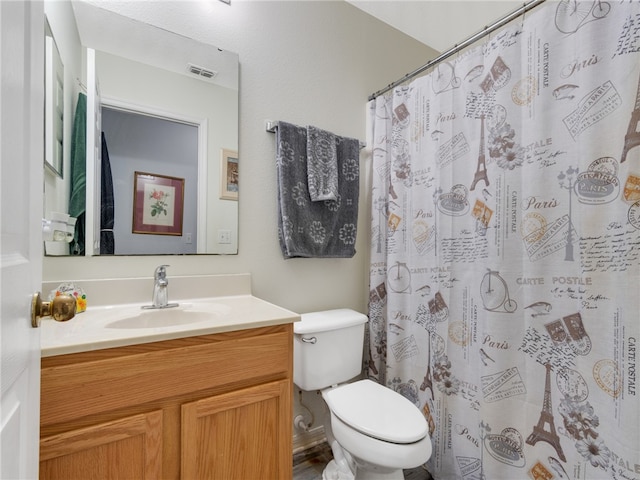 2540 12th Sq SW, Vero Beach, FL 32968 - bathroom with vanity and curtained shower