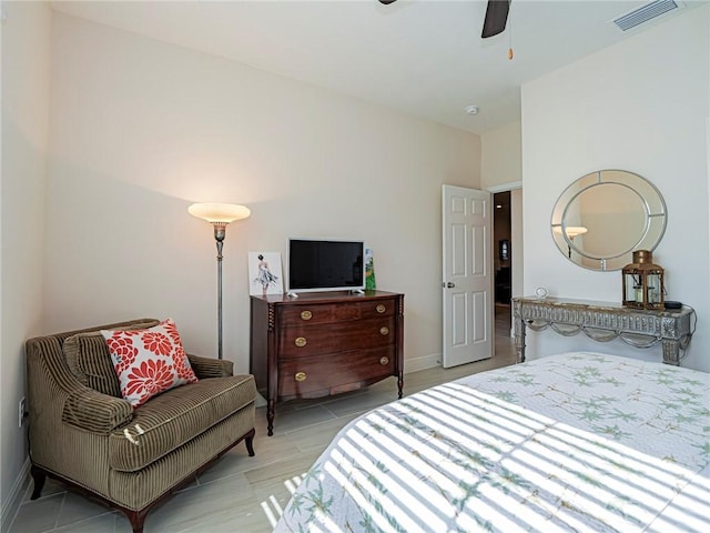 bedroom featuring ceiling fan