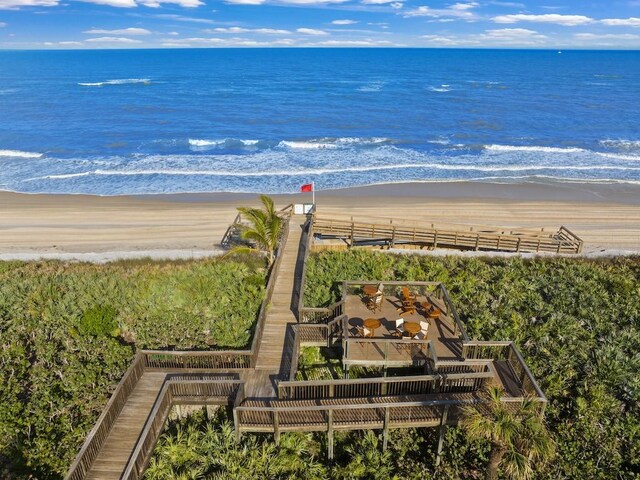 7 Beachside Dr, Vero Beach, FL 32963 - view of water feature with a view of the beach