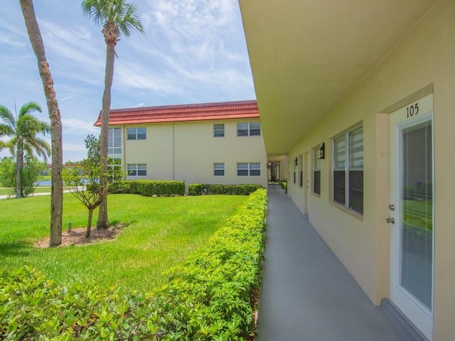 69 Royal Oak Ct Unit 105, Vero Beach, FL 32962 - photo 2
