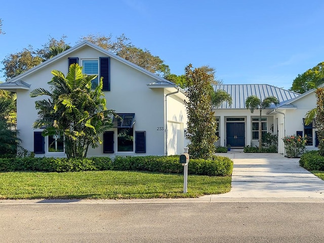 view of front of house with a front yard