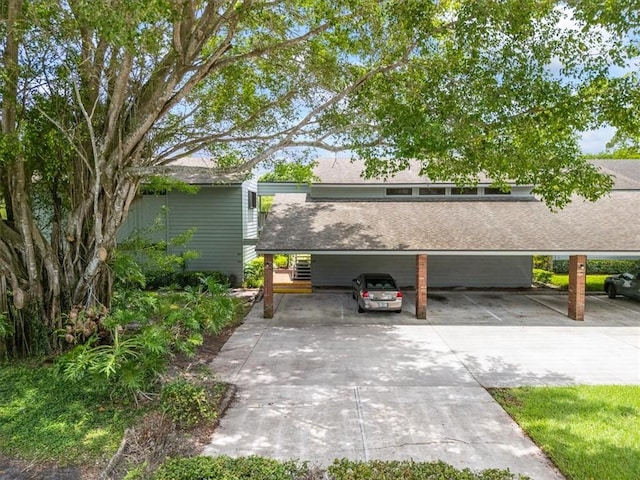 2125 Pine Creek Blvd Unit 201, Vero Beach, FL 32966 - photo 3