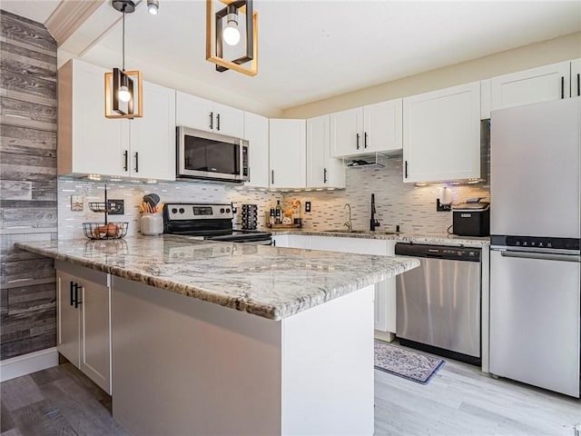 1170 6th Ave Unit 8B, Vero Beach, FL 32960 - photo 2