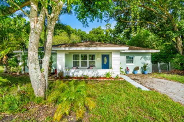 1717 20th Ave, Vero Beach, FL 32960 - view of front of house