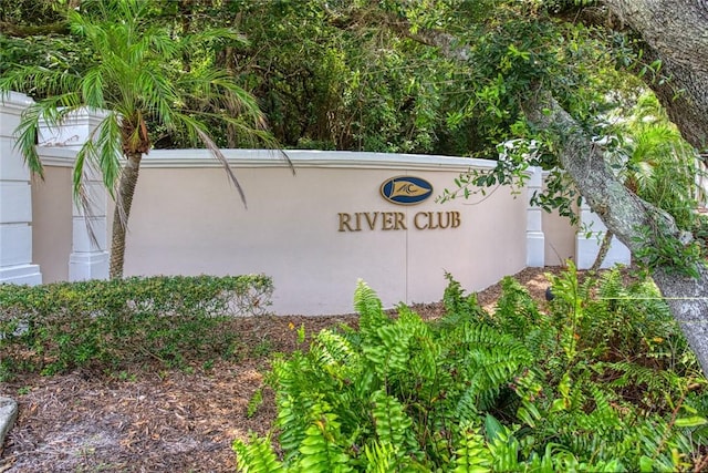 Listing photo 2 for 501 N Swim Club Dr Phb, Phb, Vero Beach FL 32963