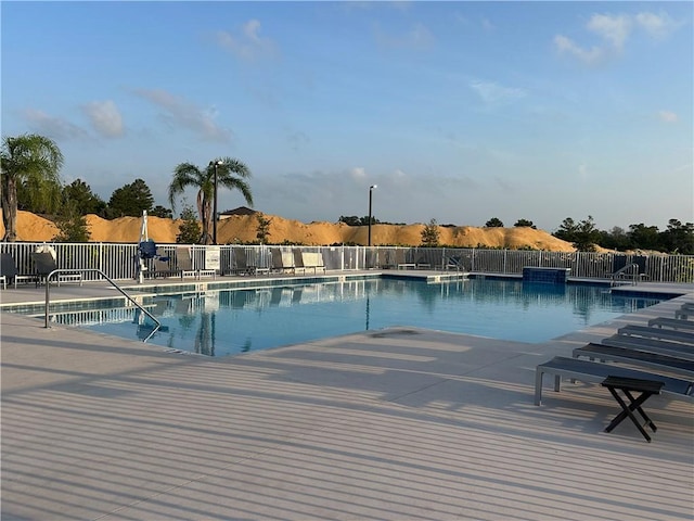 4131 Keeson Cir, Vero Beach, FL 32967 - community pool with a patio area